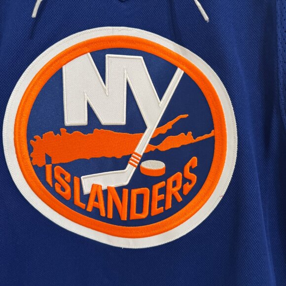 Adidas NHL New York Islanders Authentic Home Hockey Jersey GT5618 Mens $180 - Picture 2 of 11